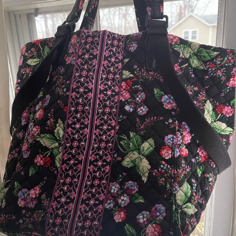 Vera Bradkey Winter Berry quilted tote